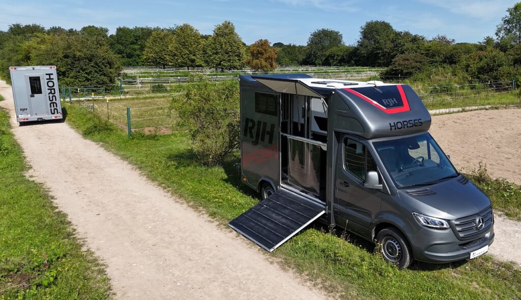 RJH SPORT Mercedes-Benz 419 Sprinter 2-Pferdetransporter