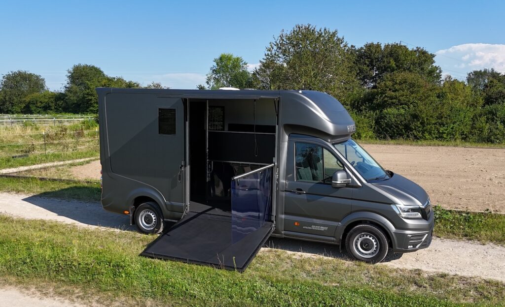 MAN TGE Roelofsen Parados Sport XL 2-Pferdetransporter