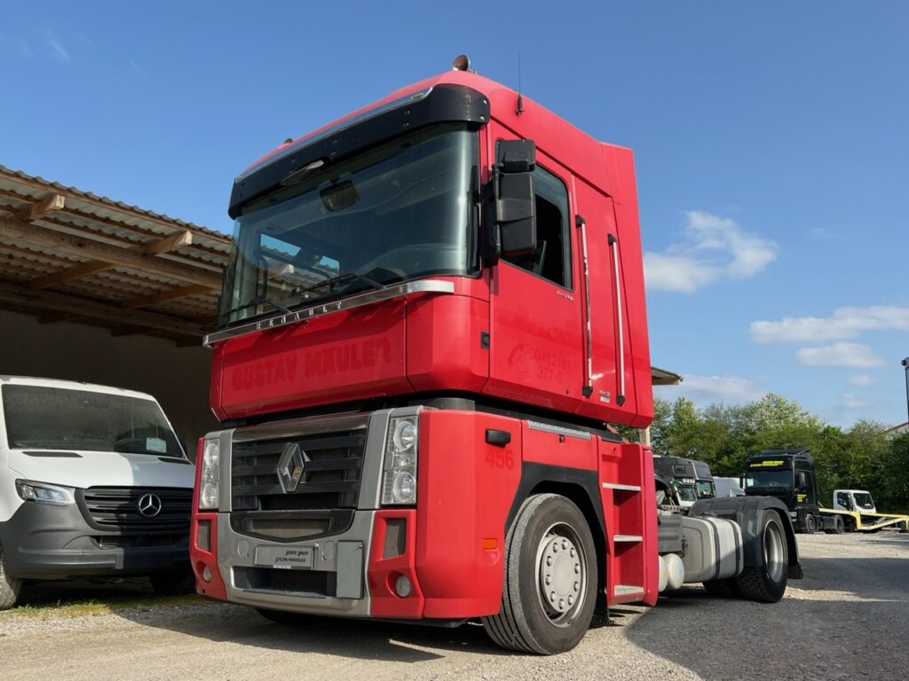 Renault Magnum Sattelzugmaschine LKW Low Liner