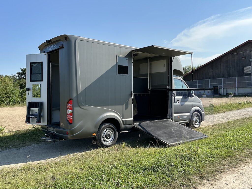 MAN TGE Roelofsen Parados Sport XL 2-Pferdetransporter