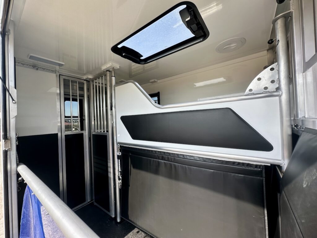 RJH SPORT Mercedes-Benz 419 Sprinter 2-Pferdetransporter