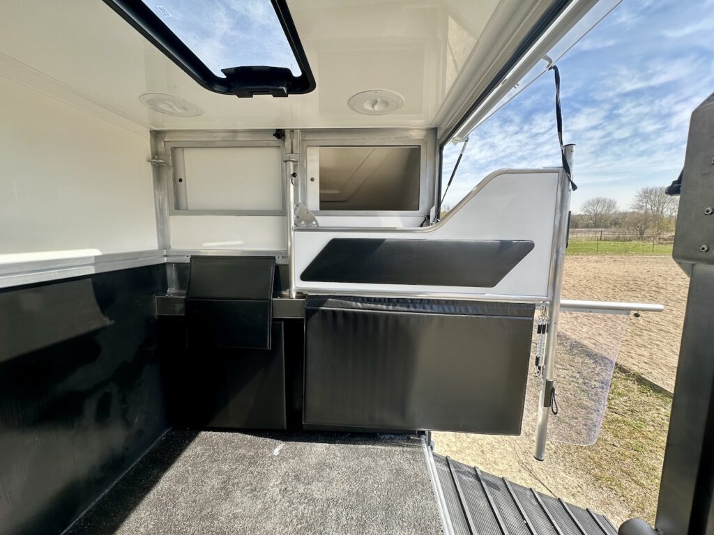 RJH SPORT Mercedes-Benz 419 Sprinter 2-Pferdetransporter