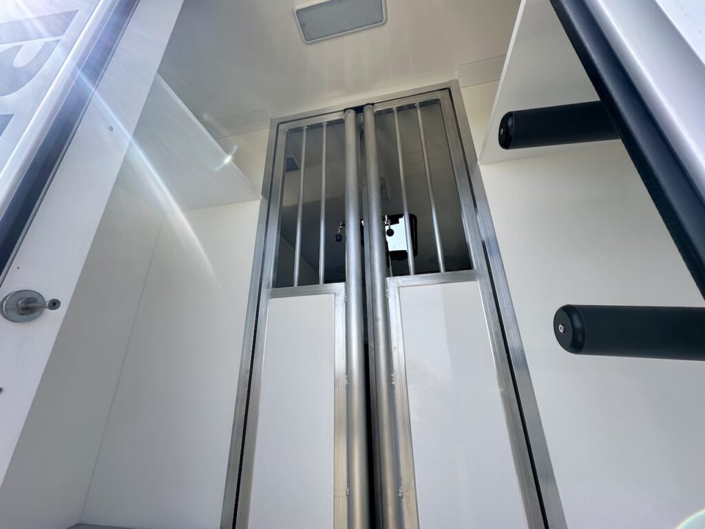 RJH SPORT Mercedes-Benz 419 Sprinter 2-Pferdetransporter