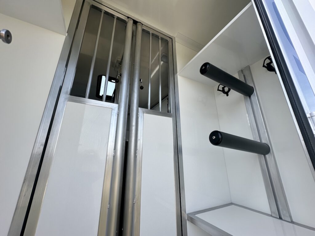 RJH SPORT Mercedes-Benz 419 Sprinter 2-Pferdetransporter