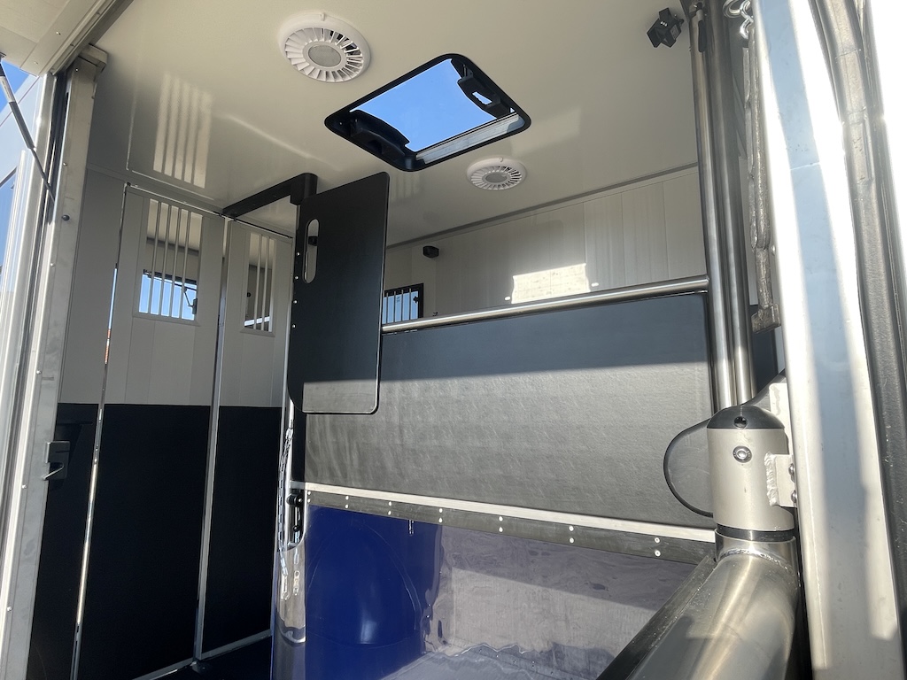 FORD Roelofsen Parados Sport 2-Pferdetransporter