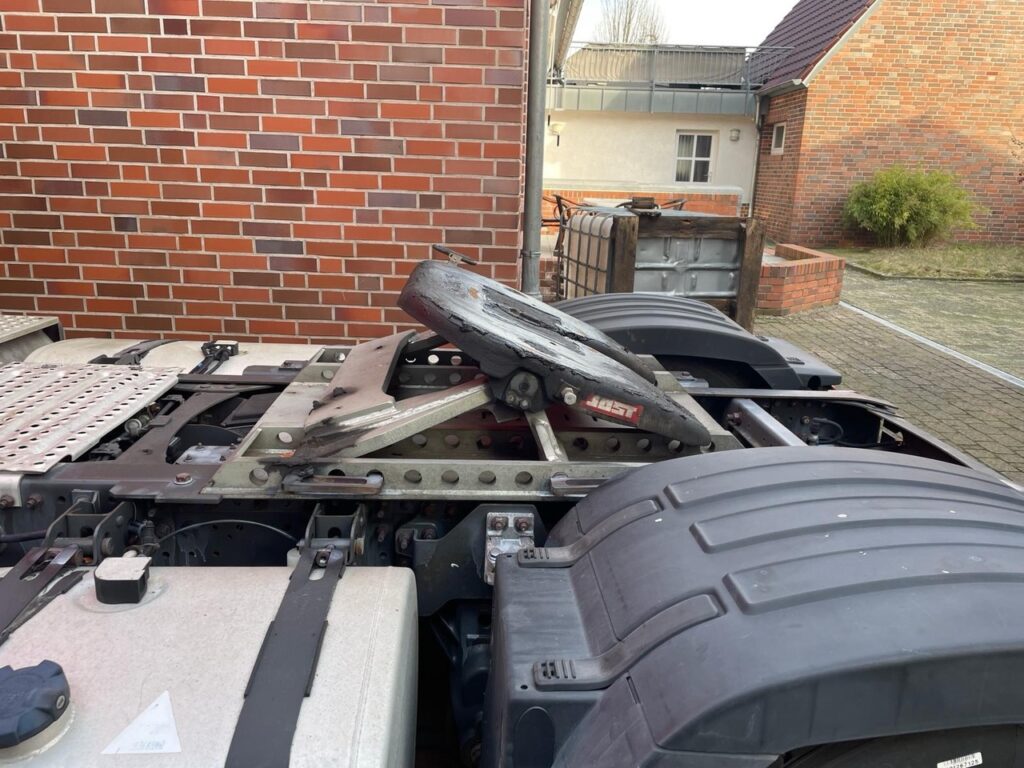 Renault Magnum Sattelzugmaschine LKW Low Liner