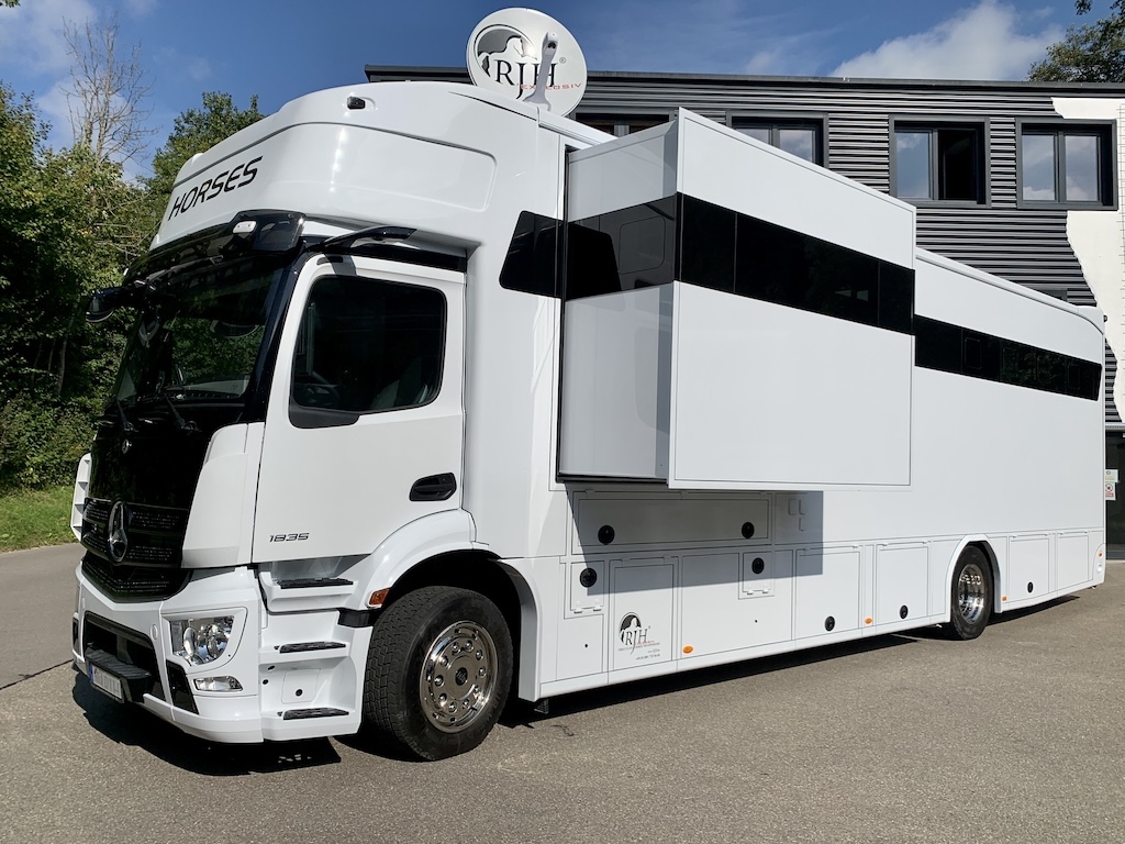Mercedes-Benz Actros 1835 RJH Exclusive H5 Pferdetransporter
