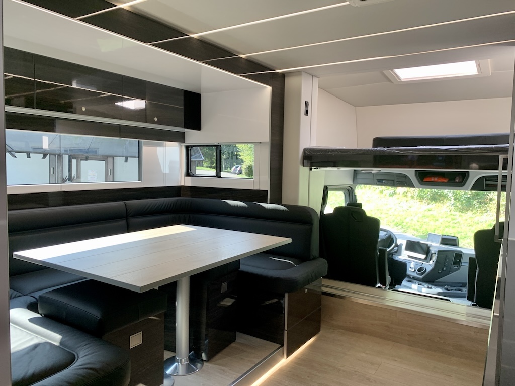 Mercedes-Benz Actros 1835 RJH Exclusive H5 Pferdetransporter