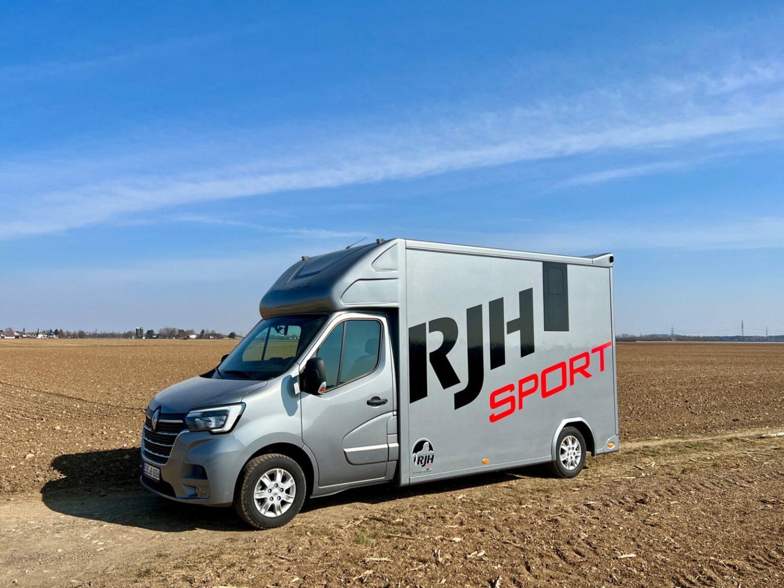 RJH Sport Renault 2-Pferdetransporter