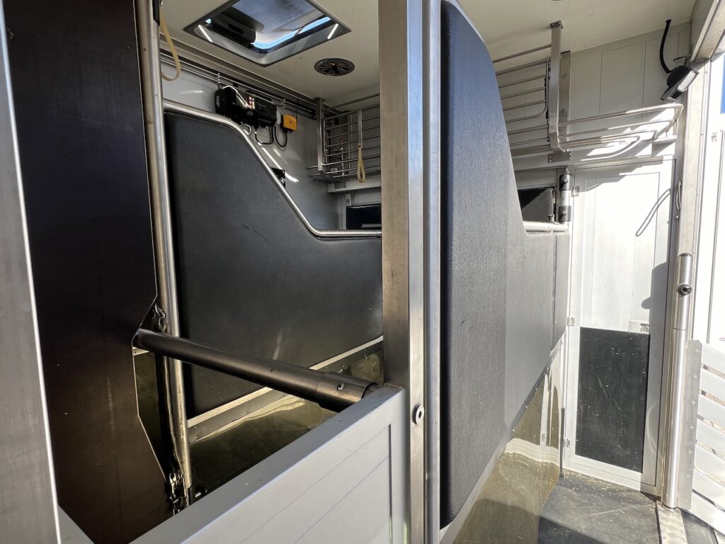 Mercedes-Benz Actros Roelofsen Pferdetransporter Doppel POP-OUT