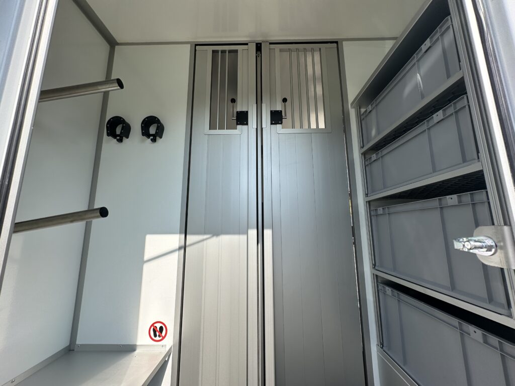 Renault Master Pferdetransporter ROELOFSEN YORSE nur noch 1x vorhanden SONDERPREIS