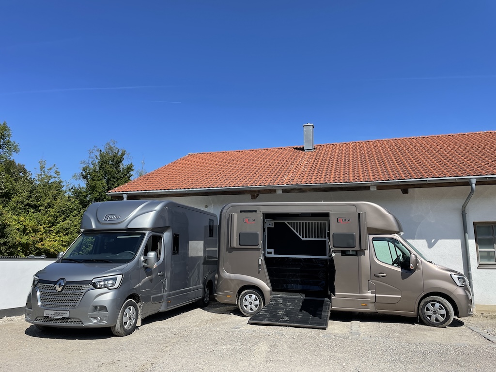 Renault EQUITA 2-Pferdetransporter 5-Sitzer LKW - auf Bestellung