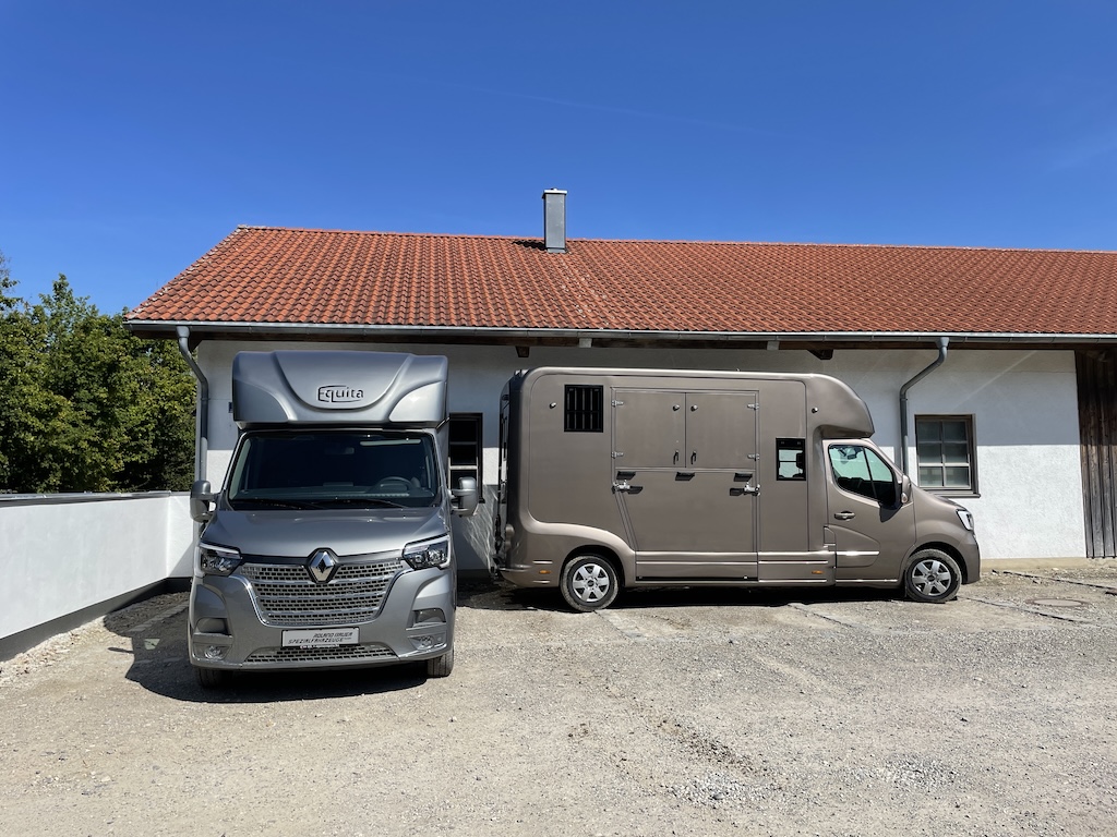 Renault EQUITA 2-Pferdetransporter 5-Sitzer LKW - auf Bestellung