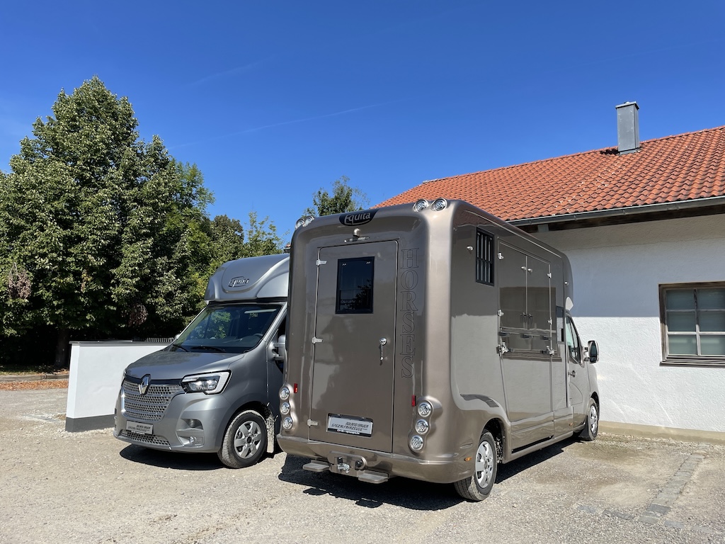 Renault EQUITA 2-Pferdetransporter 5-Sitzer LKW - auf Bestellung