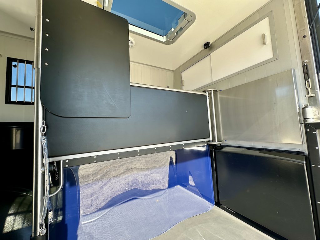 Ford Roelofsen Parados Sport 2-Pferdetransporter Automatik Neu - sofort verfügbar!