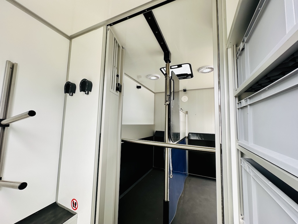 Renault Roelofsen Yorse 2-Pferdetransporter 3,5to. 165PS mautfrei hohe Zuladung LKW NEU